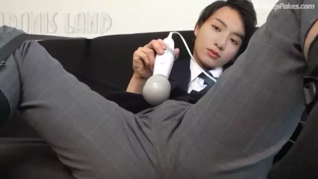 BTS Watch Jungkook shake his cock deepfake porn政局防弾少年団ディープフェイク
