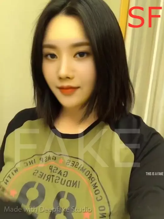 AI Eunbi IZONE shows you her big titties  권은비 아이즈원 한국어 인공 지능