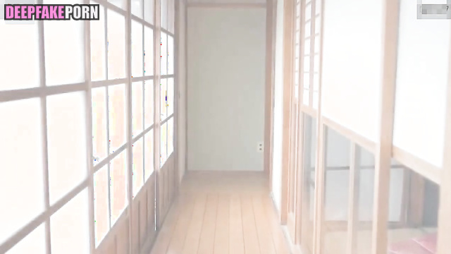 Hot sex experiments with a sausage / Mai Shiraishi (白石 麻衣 乃木坂46) fakeapp