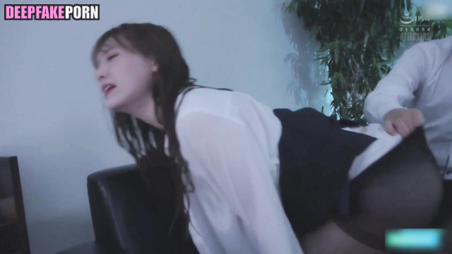 Boss raping Yoona SNSD / fake porn (윤아 소녀시대 강간하다 가짜 포르노) [PREMIUM]