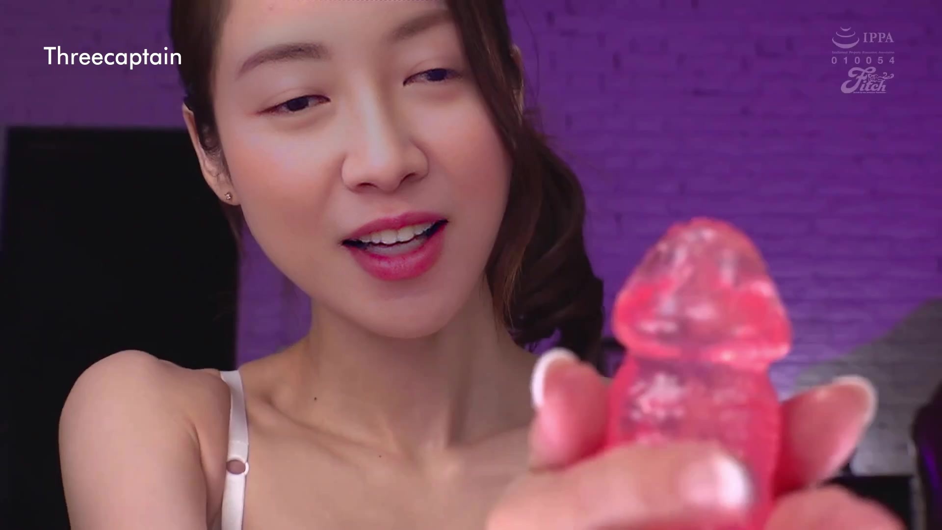 Song Ji-Hyo plays with big dildo like it is cock deepfake 송지효 (딥페이크) [PREMIUM]